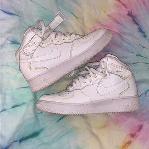 High top white nike Air Force